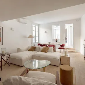 https://appartement-luxueux-au-cur-de-saint-germain-des-prs.fr-paris.fr