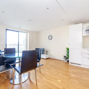 https://tower-bridge-apartments.cambridgehotelsuk.com
